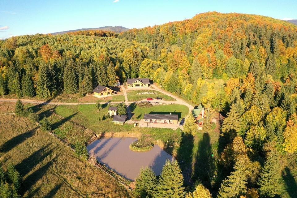 Harghita Log Houses Izvoare  Dış mekan fotoğraf